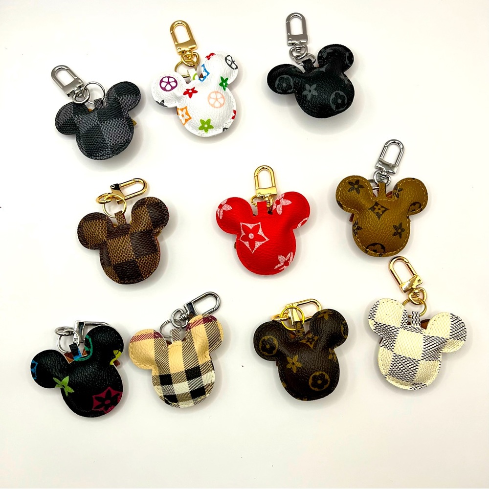 NEW Monogram Mouse Keychain Bag Charm - Picture 4 of 16